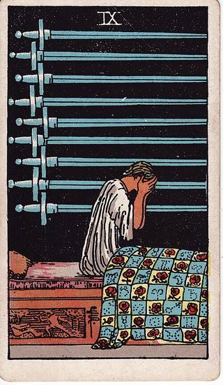 소드 9 tarot card