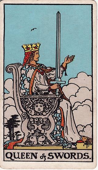 소드 퀸 tarot card