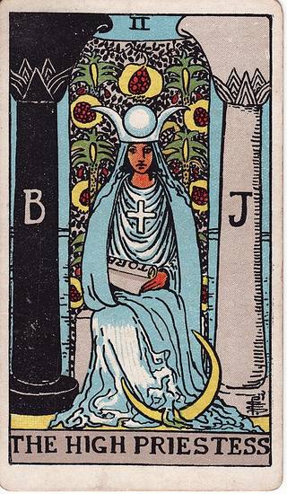 여사제 tarot card